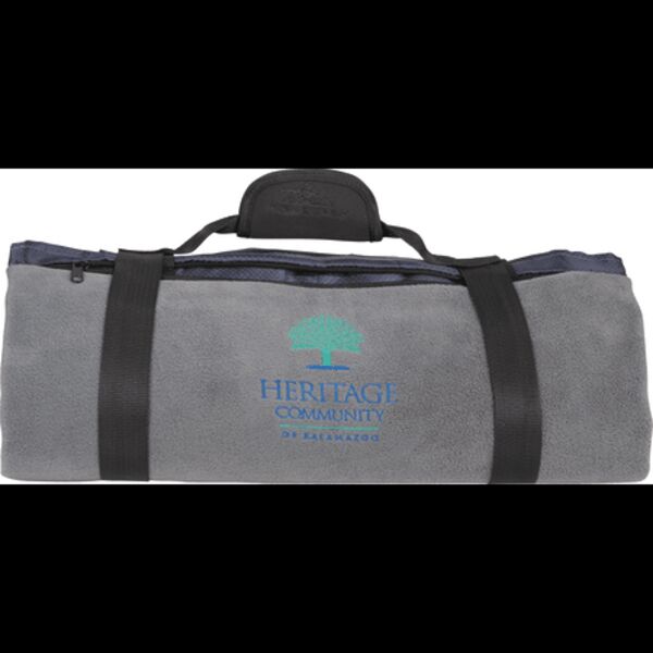 High Sierra® Oversize Picnic Blanket Thumbnail